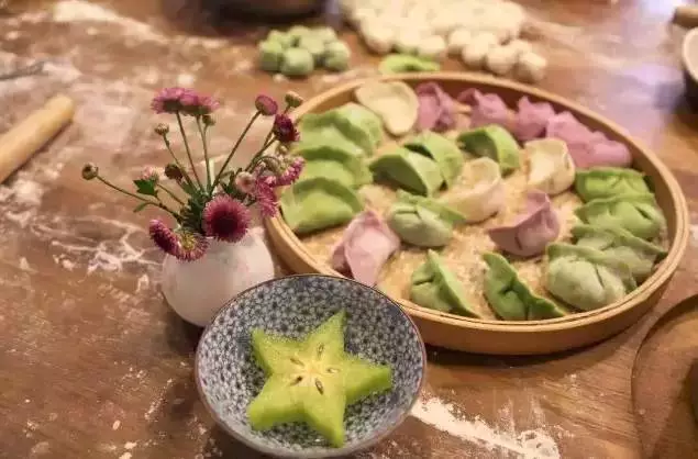 【冷眼熱評(píng)】從這家網(wǎng)紅小店，探秘中小企業(yè)的經(jīng)營(yíng)策略