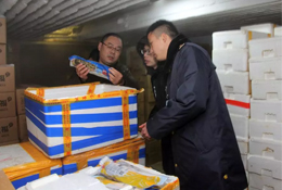 曝光丨 過(guò)期冷凍食品，涂改生產(chǎn)日期后繼續(xù)賣？