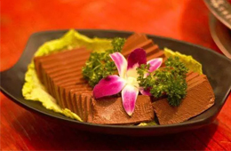 配菜變鍋底，鴨血在火鍋食材中逆襲上位