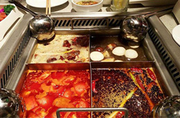 海底撈西貝漲價(jià)引熱議 工人日?qǐng)?bào)：餐飲自救靠漲價(jià)行嗎?