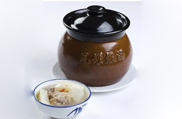  前十個月銷量超去年全年，這家企業(yè)靠“瓦罐魚”逆襲！怎么做到的？