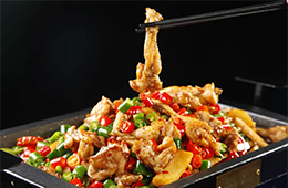 供應(yīng)鏈混亂，新增餐企下跌52%，牛蛙品類遇困