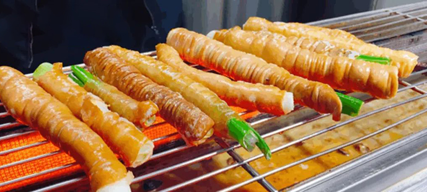 肥腸卷大蔥、鮮鹵肥腸...肥腸進(jìn)入全場景時(shí)代，重量級(jí)選手開啟正面廝殺！鄭州預(yù)制菜展見分曉