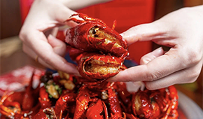 小龍蝦產(chǎn)業(yè)進(jìn)入“拐點(diǎn)”：從餐飲轉(zhuǎn)向預(yù)制菜？