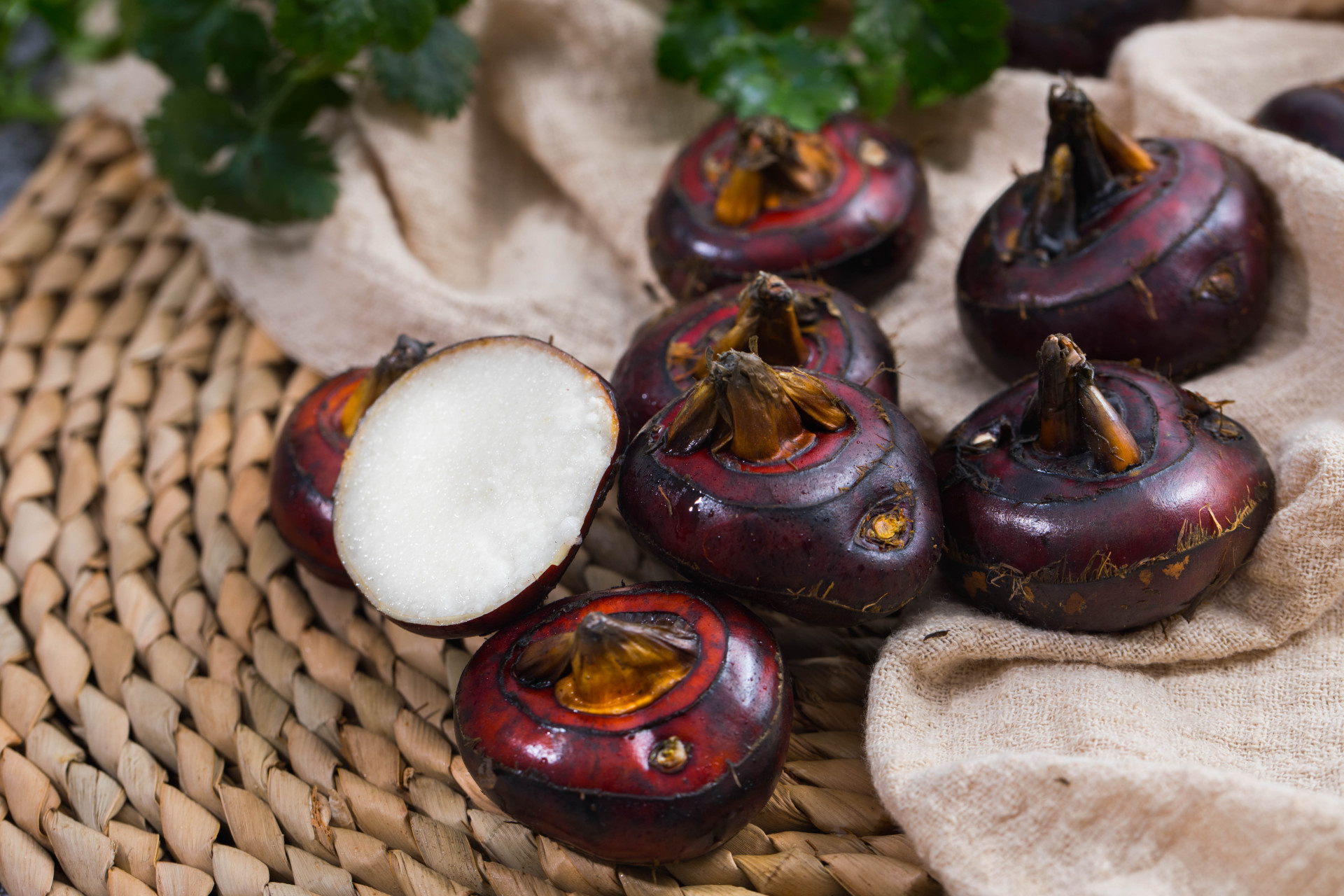 區(qū)域小品類化身百變搭子，這個(gè)產(chǎn)品在速凍、餐飲、茶飲、烘焙中都火了