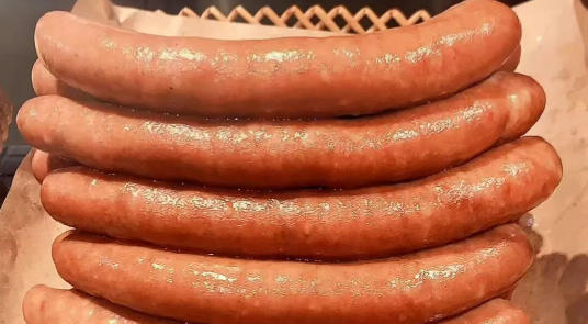 從烤到鹵，“腸”變“腸”新！超市熟食區(qū)引爆腸類創(chuàng)新賽道